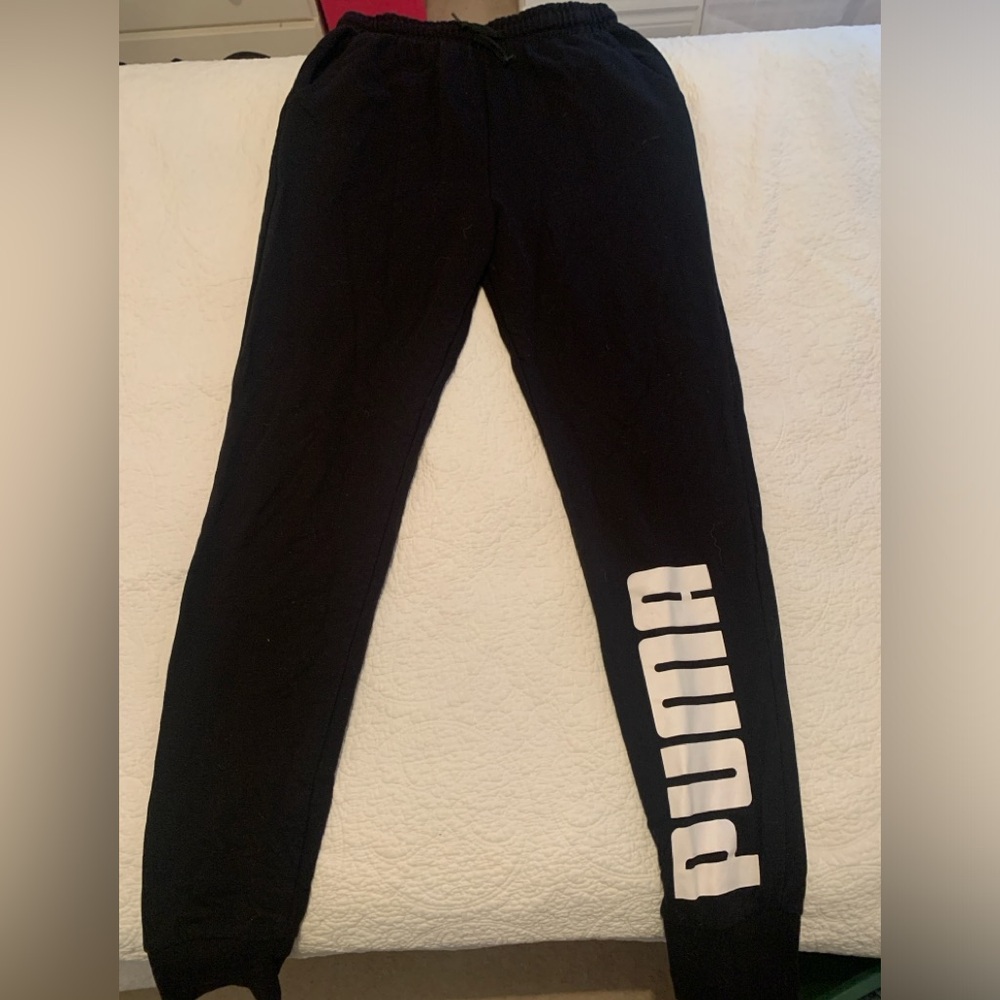 Black puma sweat pants